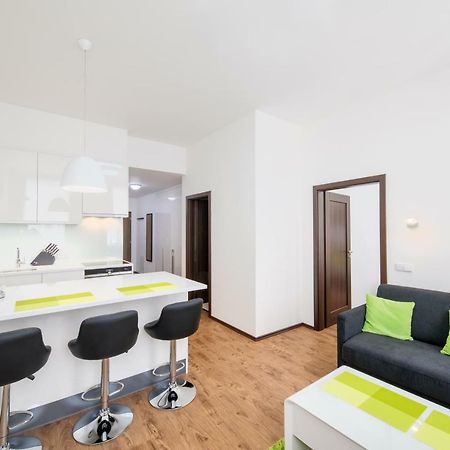 Apartment Near City Centre With Parking Place プラハ エクステリア 写真