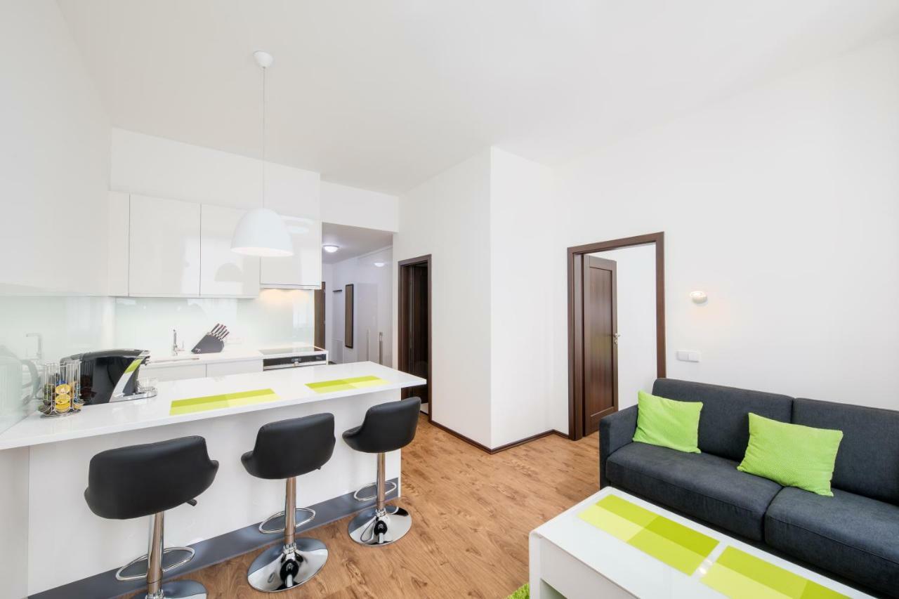 Apartment Near City Centre With Parking Place プラハ エクステリア 写真